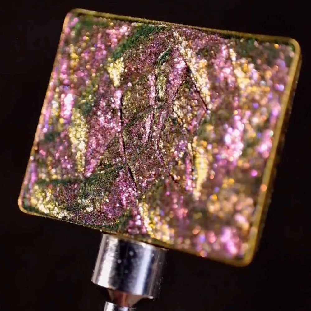 Fusion | Dimensional Multichrome Eyeshadow – Clionadh Cosmetics
