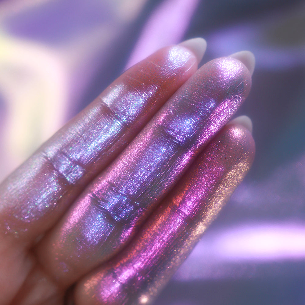 ToppertheWorldClionadhマルチクロームアイシャドウパレット On Topper the World Palette – Clionadh Cosmetics