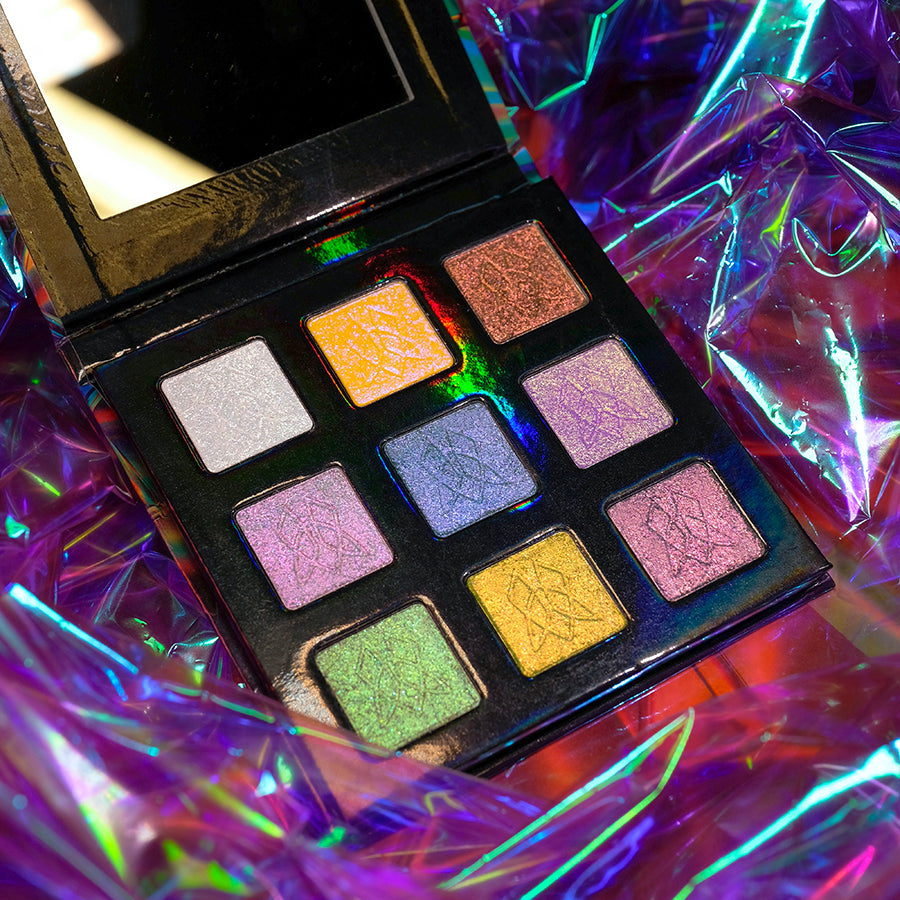 Light Scatters Multichromatic Palette | @badtothebrow